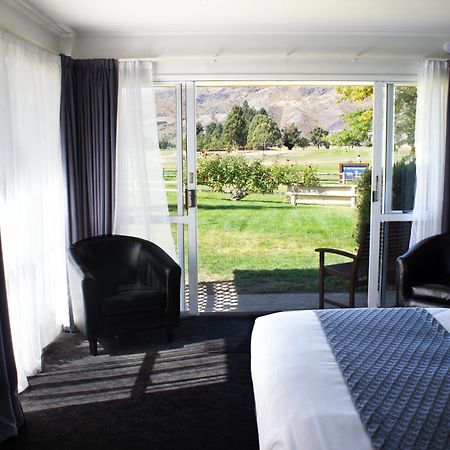 Lake Dunstan Motel Cromwell Bagian luar foto