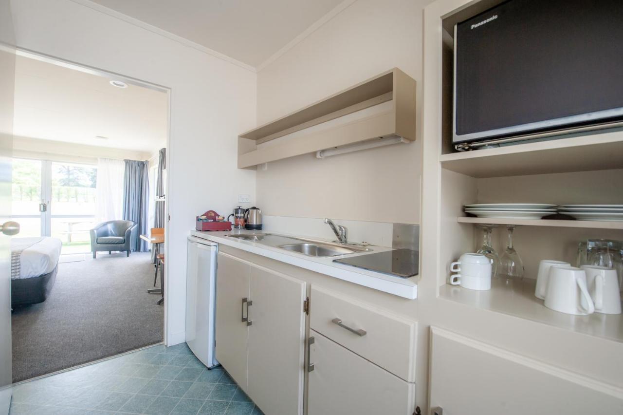 Lake Dunstan Motel Cromwell Bagian luar foto