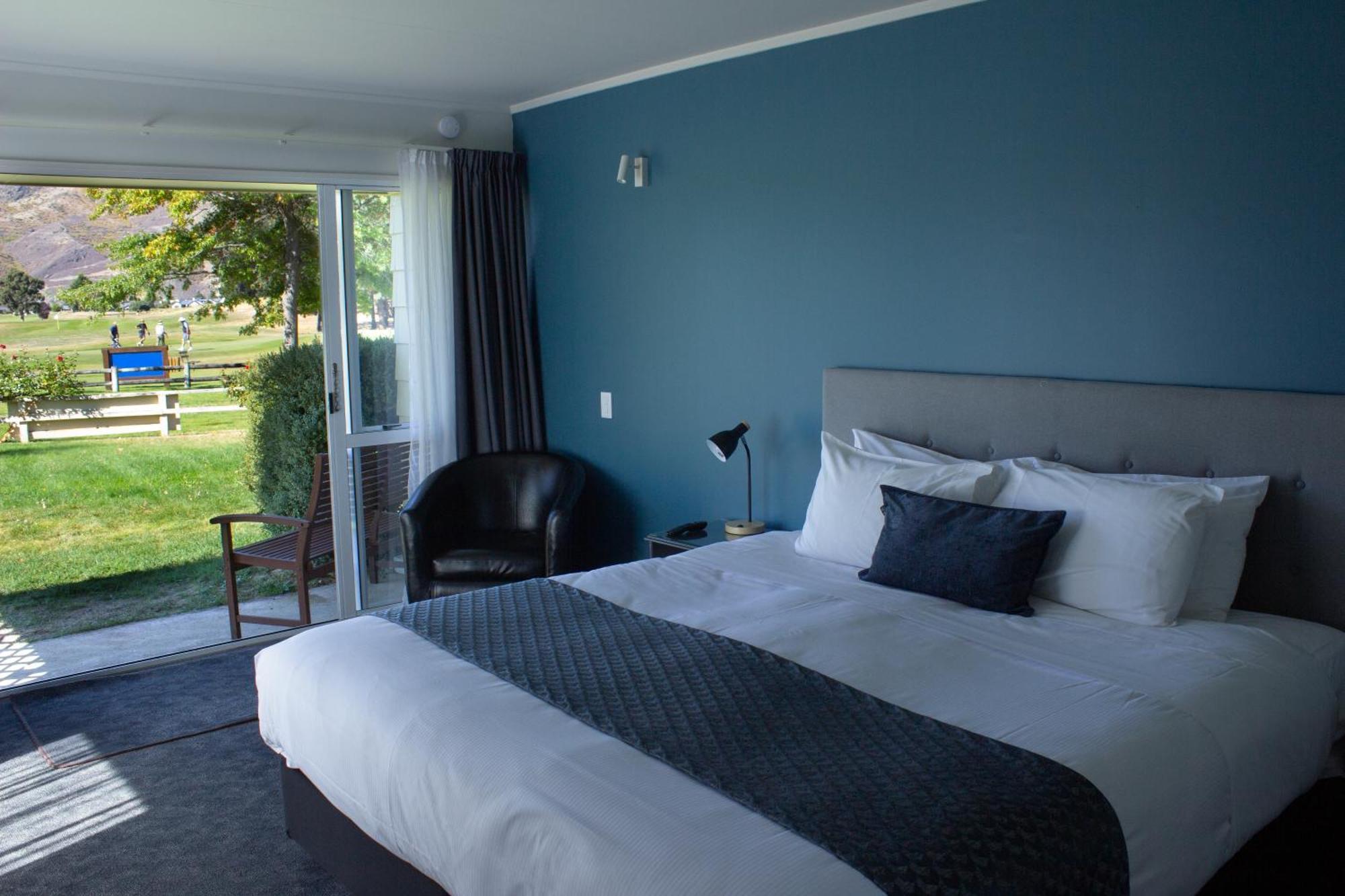 Lake Dunstan Motel Cromwell Bagian luar foto