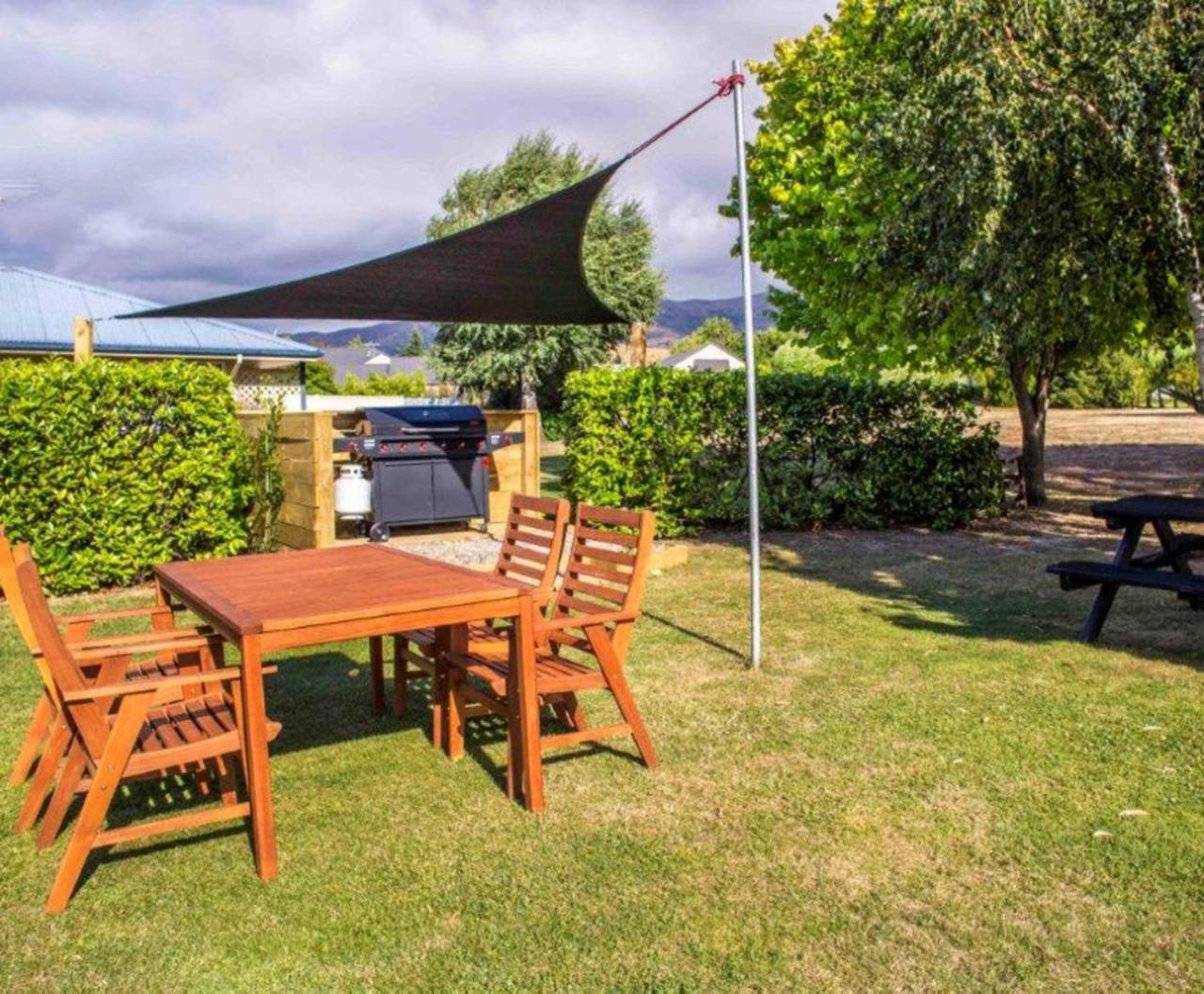 Lake Dunstan Motel Cromwell Bagian luar foto